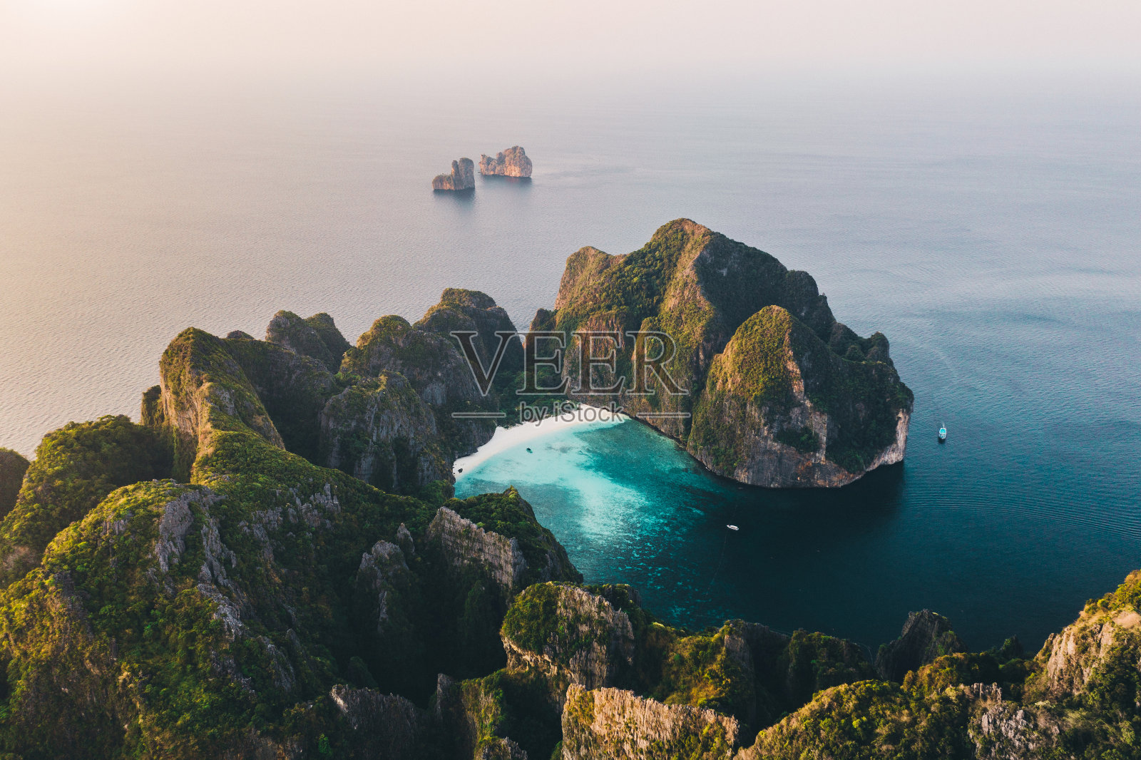 泰国皮皮岛的鸟瞰图照片摄影图片