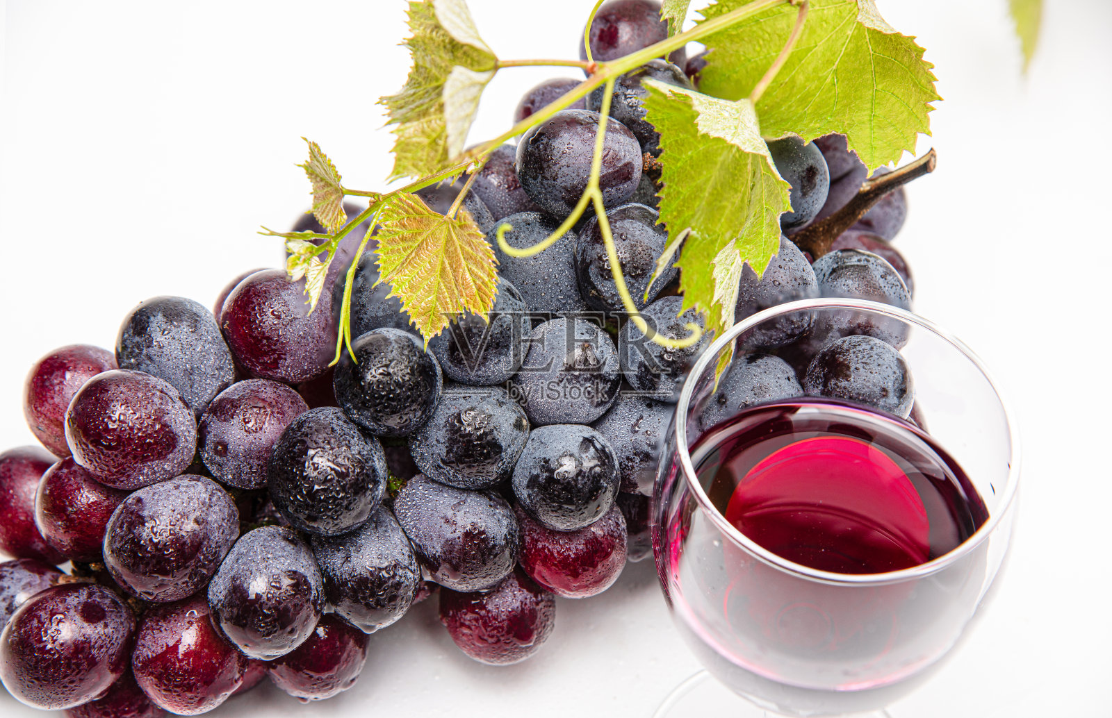 葡萄酒和葡萄的结合照片摄影图片