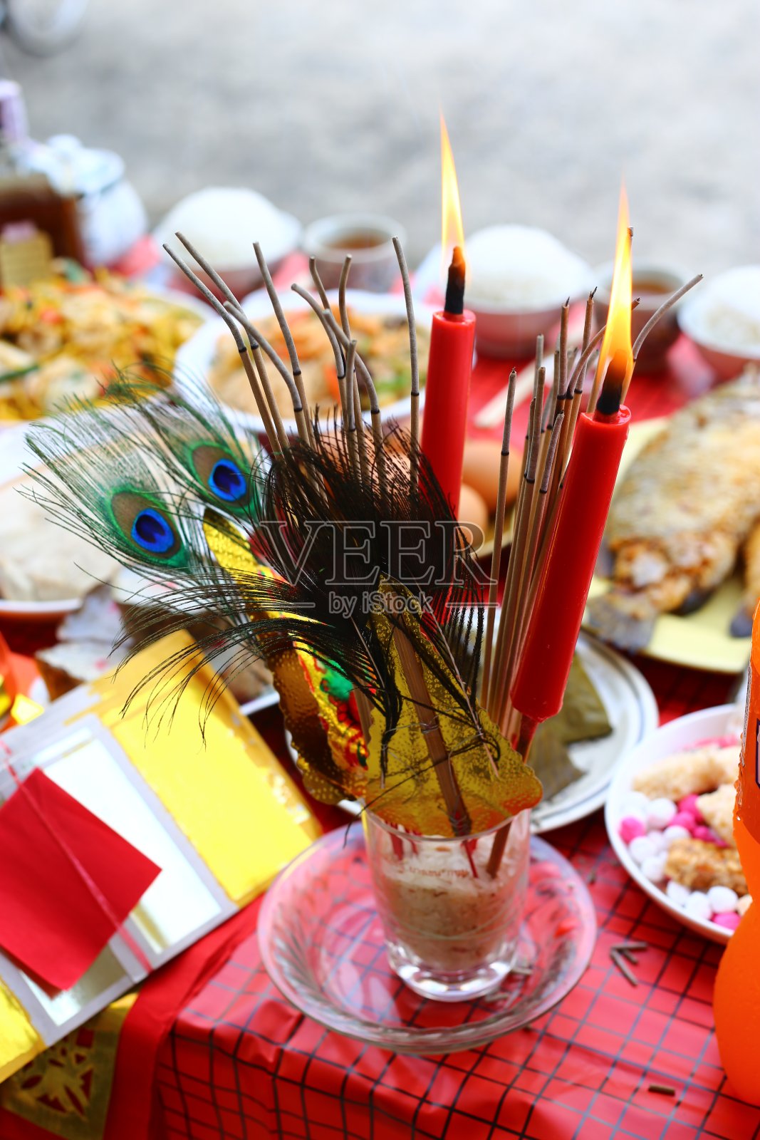 向中国新年致敬的食物。照片摄影图片