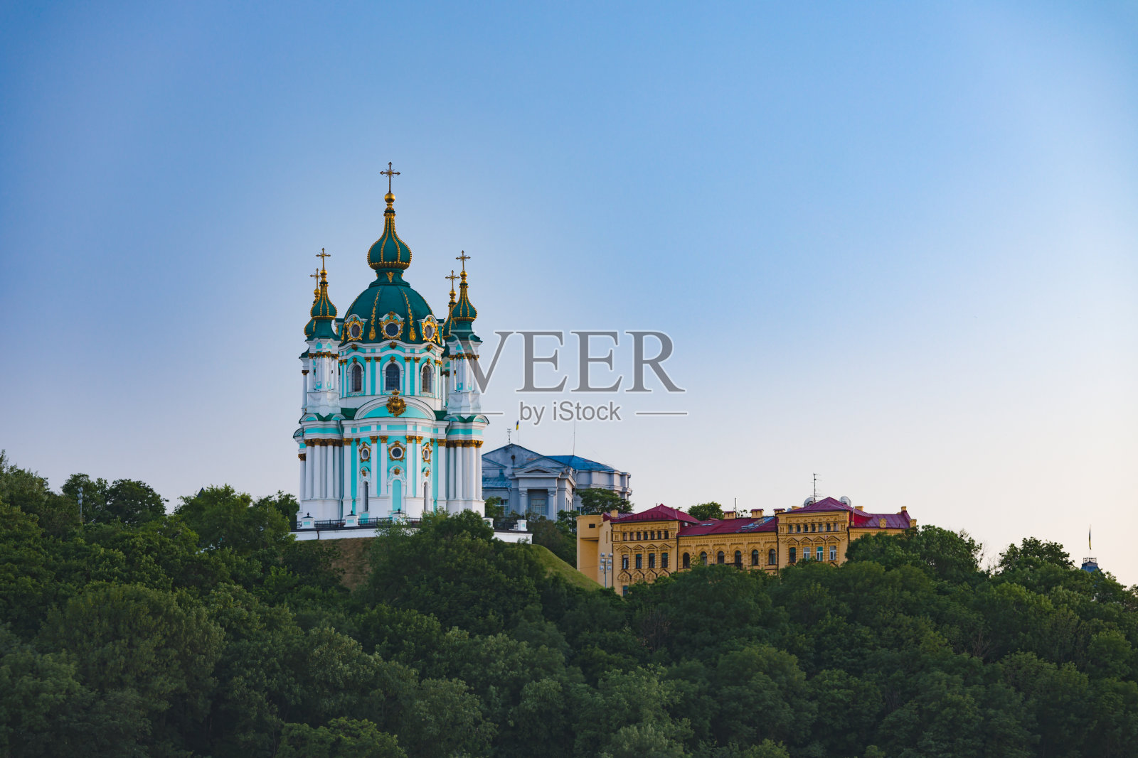 乌克兰基辅的圣安德鲁教堂照片摄影图片