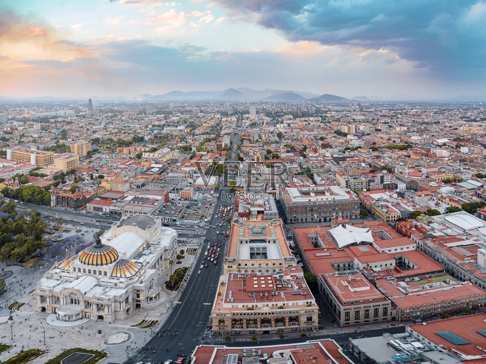 墨西哥城市鸟瞰图从托雷拉丁美洲照片摄影图片