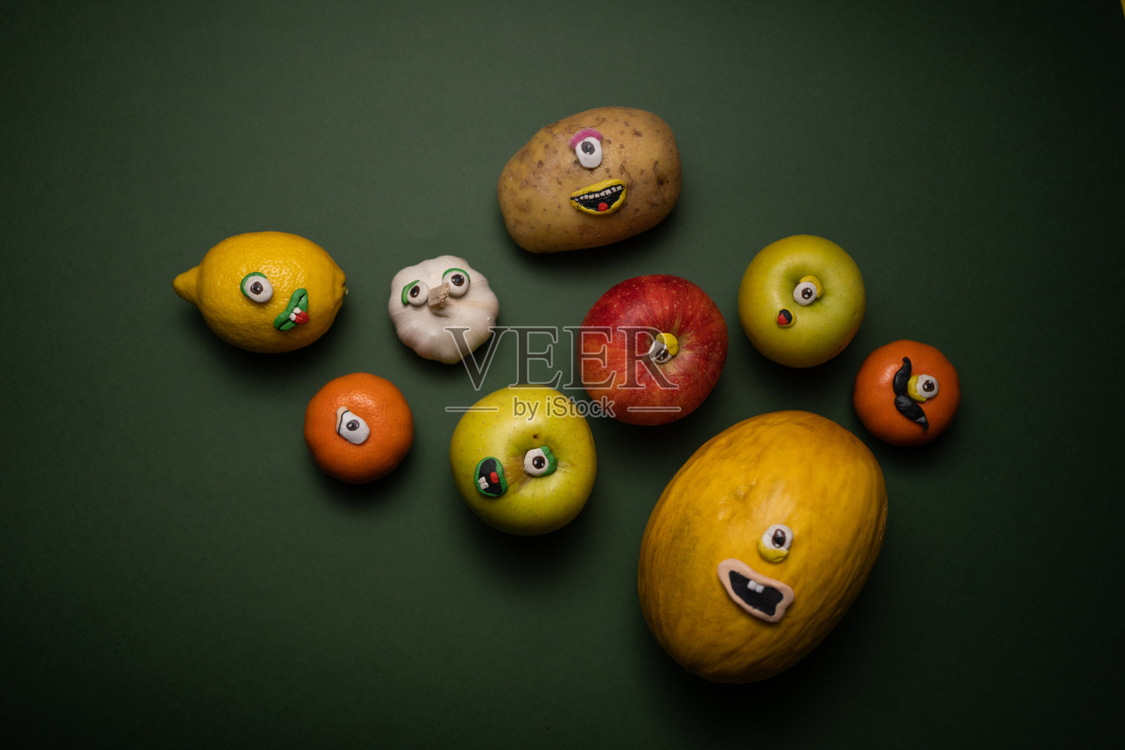 一组蔬菜和水果玩得很开心照片摄影图片