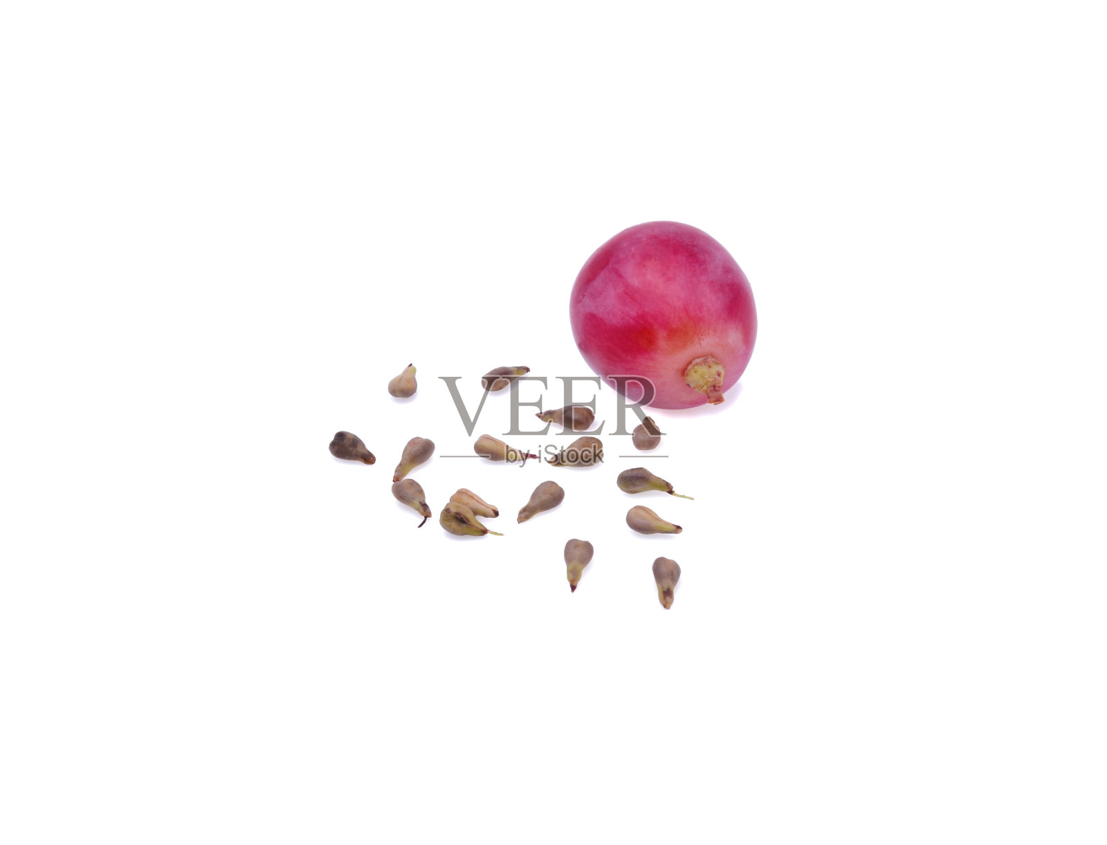 红色的葡萄和种子孤立在白色的背景上。照片摄影图片