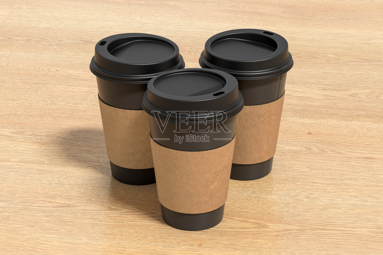 三个黑色带走咖啡纸杯模仿与黑色盖子在木制背景。照片摄影图片