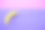 粉红紫罗兰背景上的香蕉素材图片